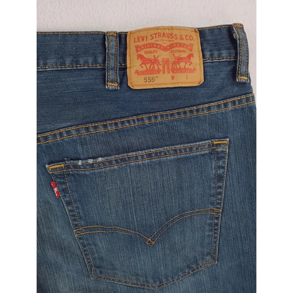 Levis 559 Jeans Mens 44x30 Blue Straight Leg Relaxed Fit Denim Medium Wash Pants